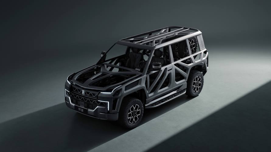 深圳212仰望U8硬派越野的科技魅力，国能汽车对传统燃油车市场的冲击